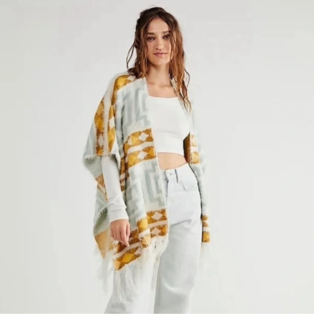 Free People Diamondback Cozy Kimono in Ivory & Cream - OS - Yellowstone vibe! 🦌